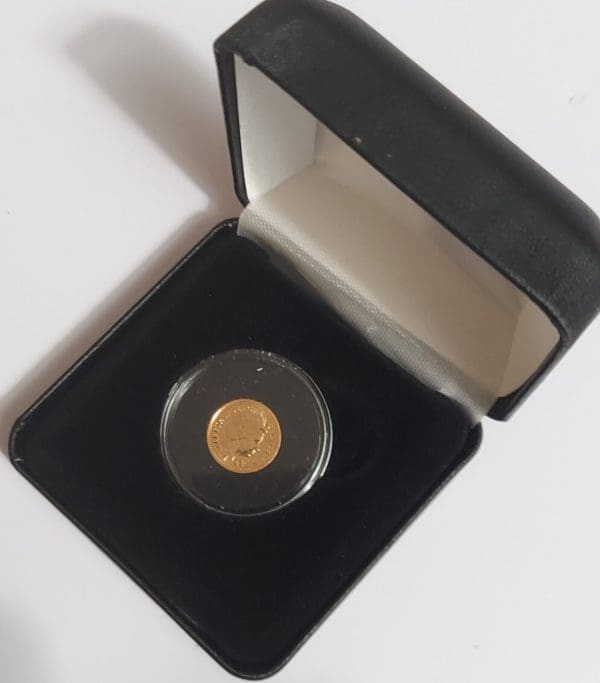 2009 British 1/4 Gold Sovereign Coin w/Display Box - Image 5